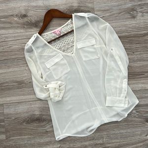 Ivory Candie’s long sleeve blouse